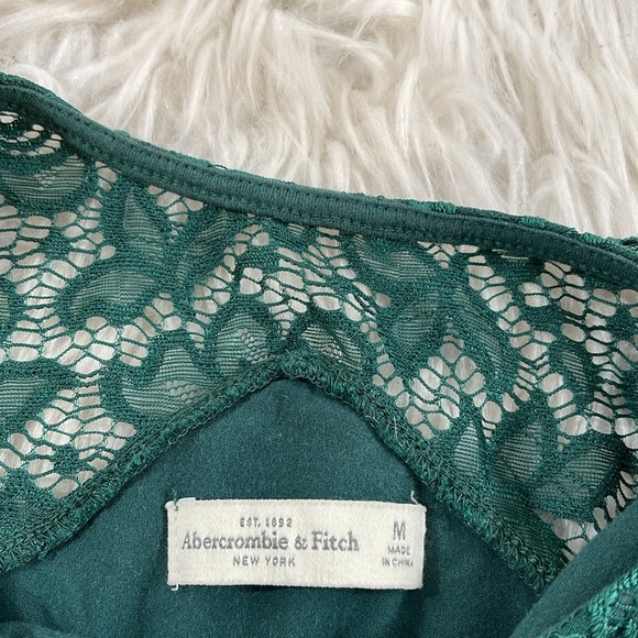 Abercrombie & Fitch Emerald Green Lace Cut out Dress Size Medium - Picture 10 of 14